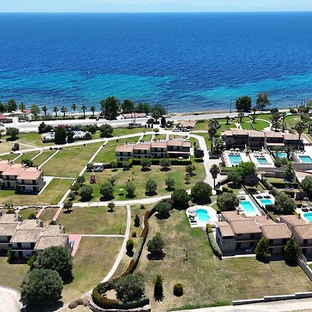 Stigmes Villas & Suites Неа Скиони Екстериор снимка