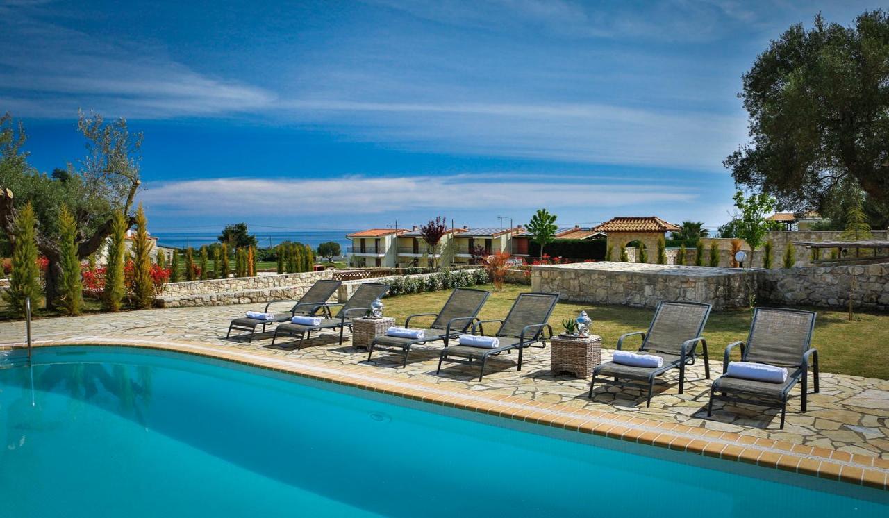 Stigmes Villas & Suites Неа Скиони Екстериор снимка