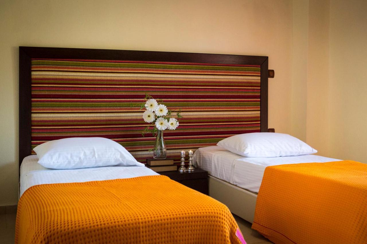 Stigmes Villas & Suites Неа Скиони Екстериор снимка