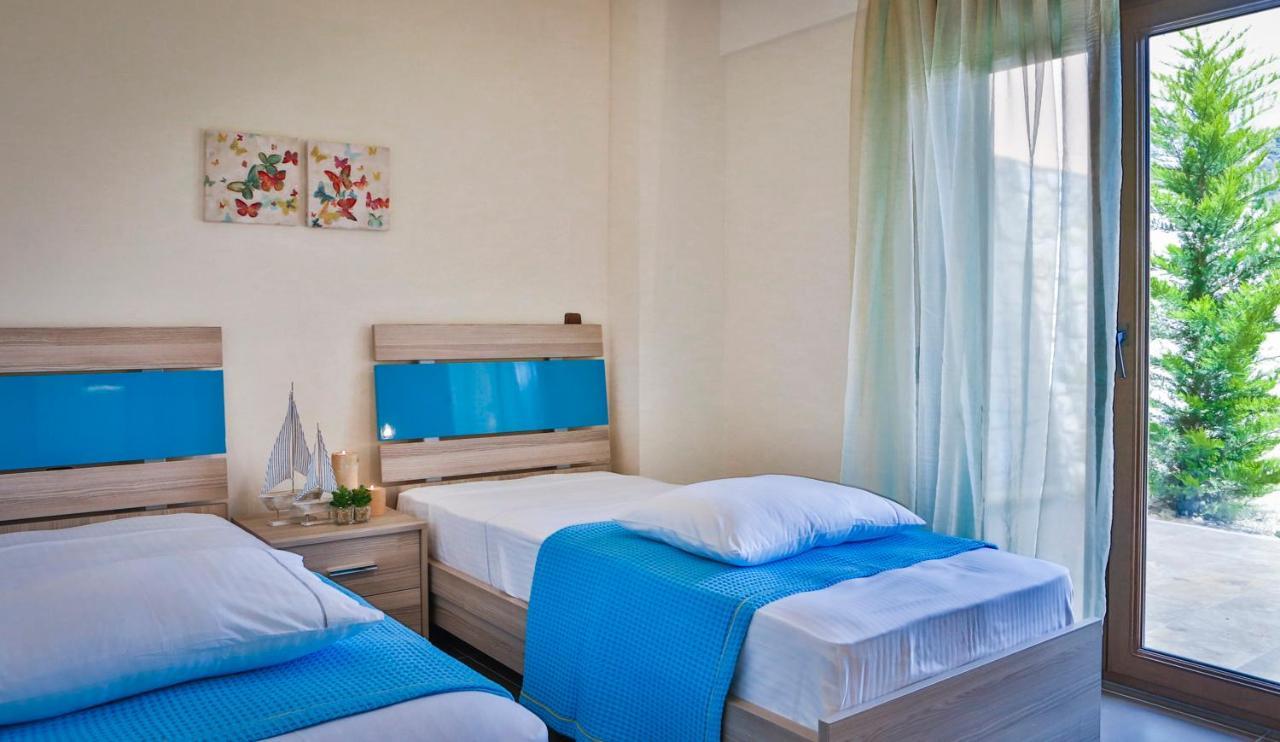Stigmes Villas & Suites Неа Скиони Екстериор снимка