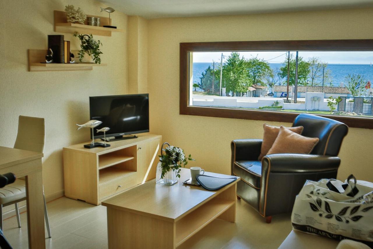 Stigmes Villas & Suites Неа Скиони Екстериор снимка
