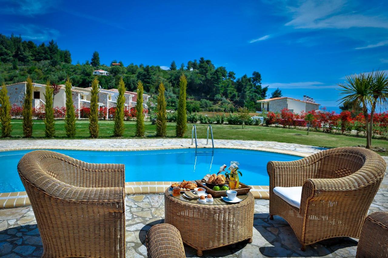 Stigmes Villas & Suites Неа Скиони Екстериор снимка