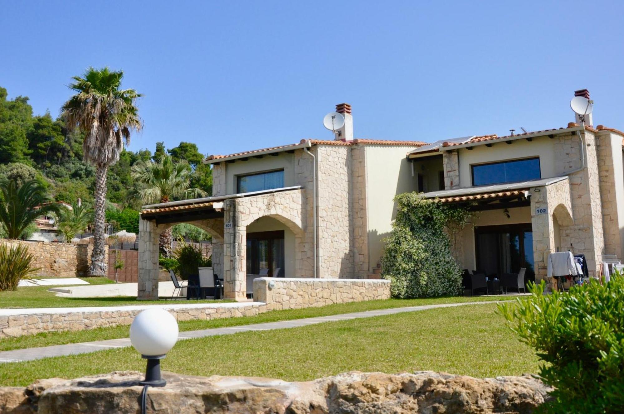 Stigmes Villas & Suites Неа Скиони Екстериор снимка