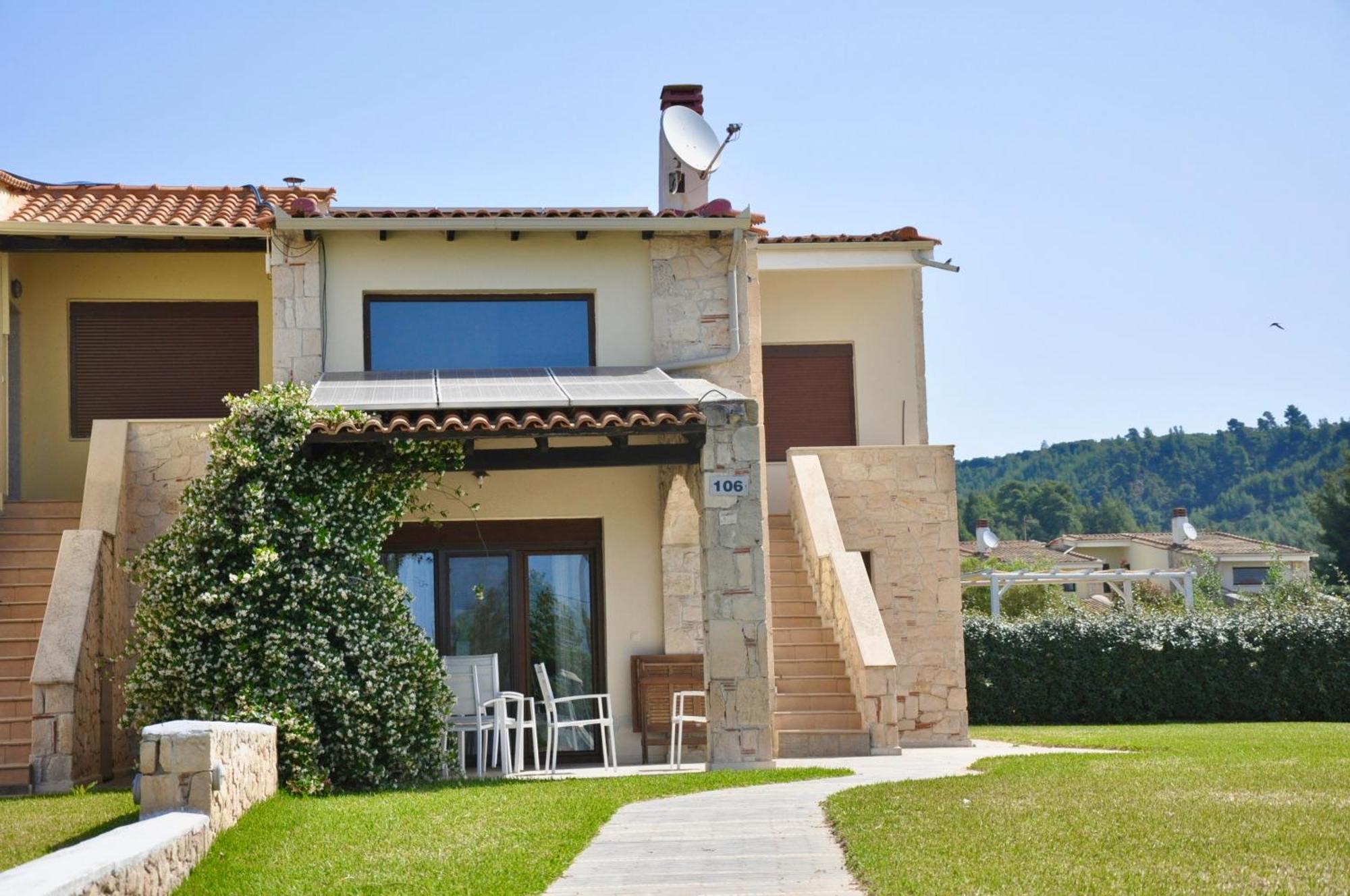 Stigmes Villas & Suites Неа Скиони Екстериор снимка