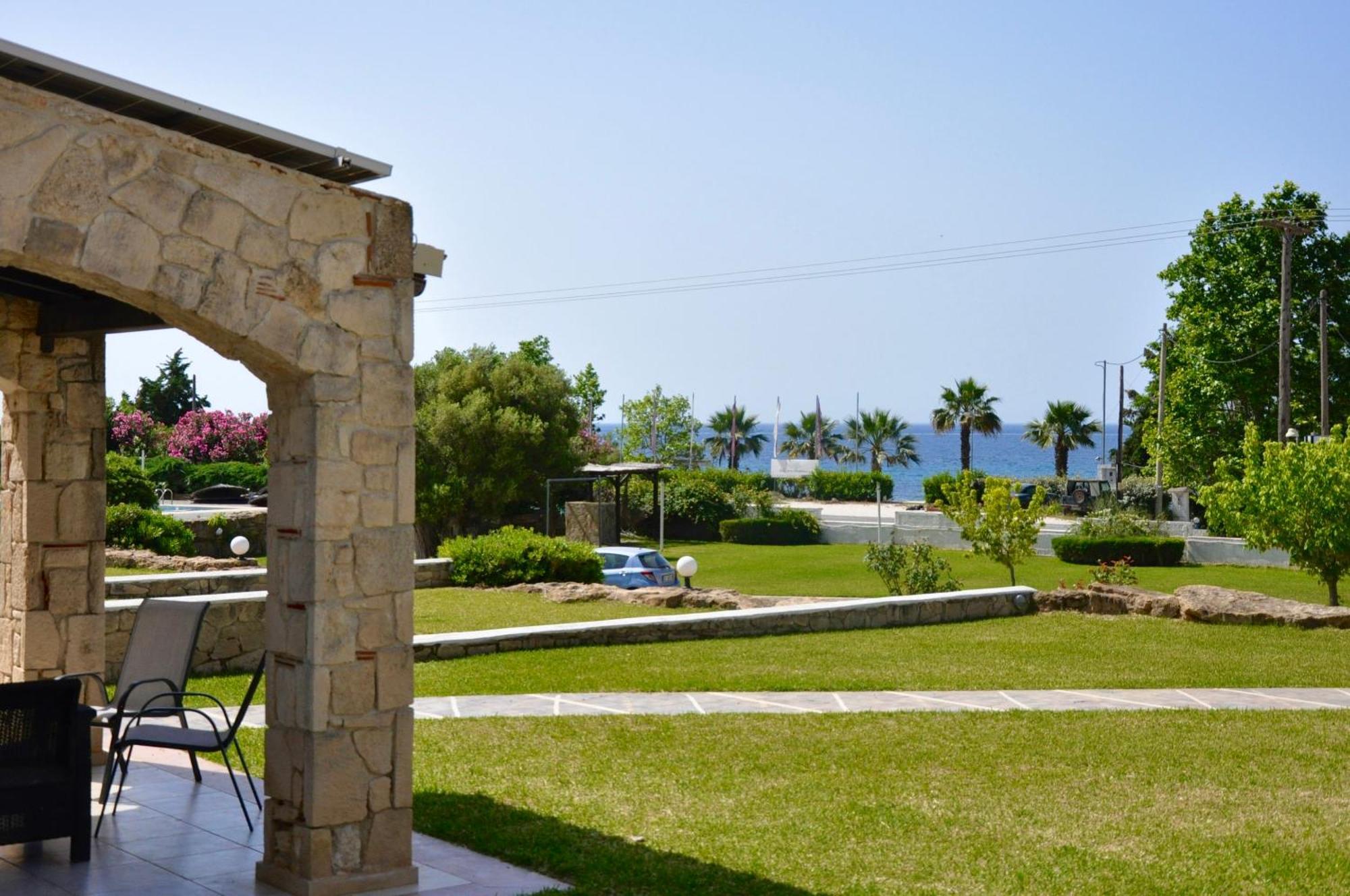Stigmes Villas & Suites Неа Скиони Екстериор снимка