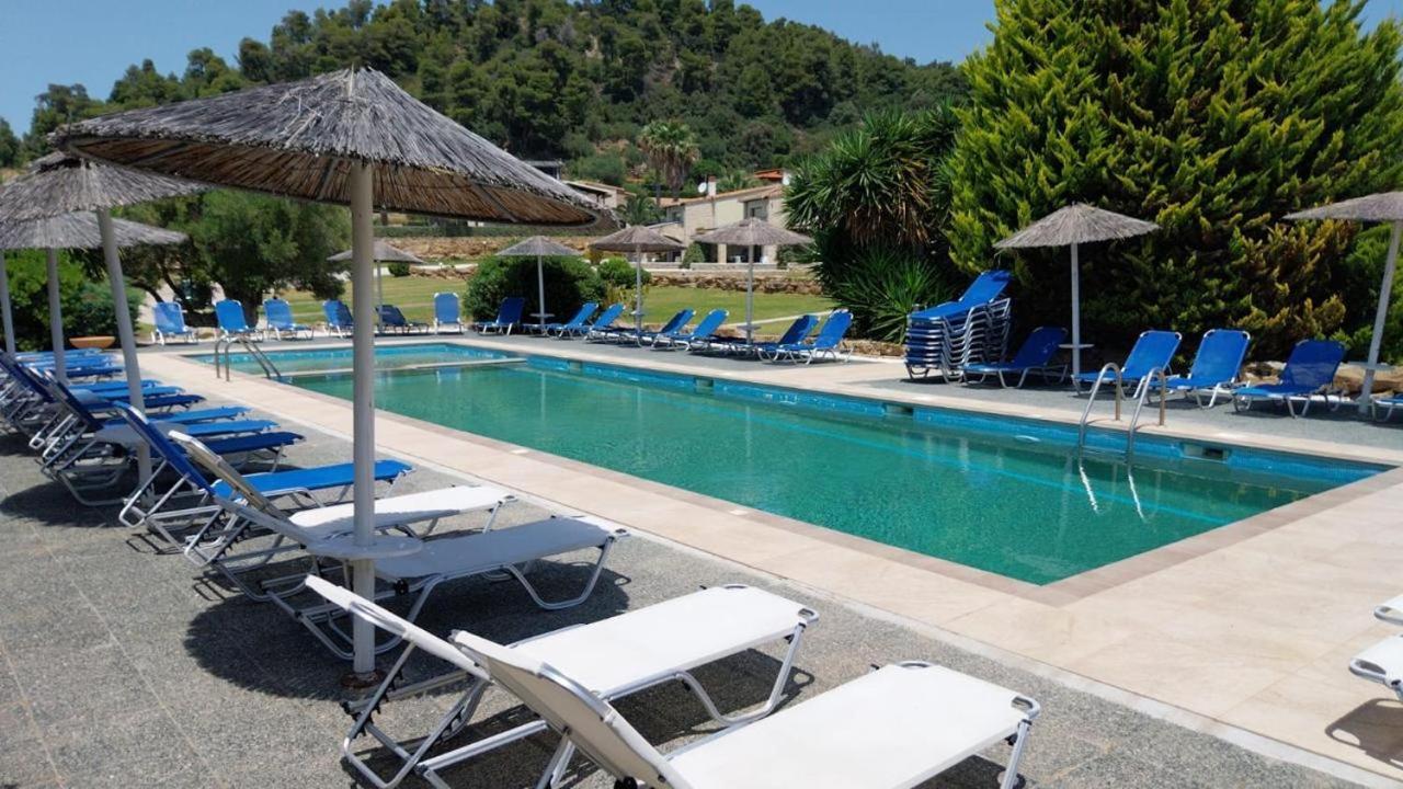 Stigmes Villas & Suites Неа Скиони Екстериор снимка