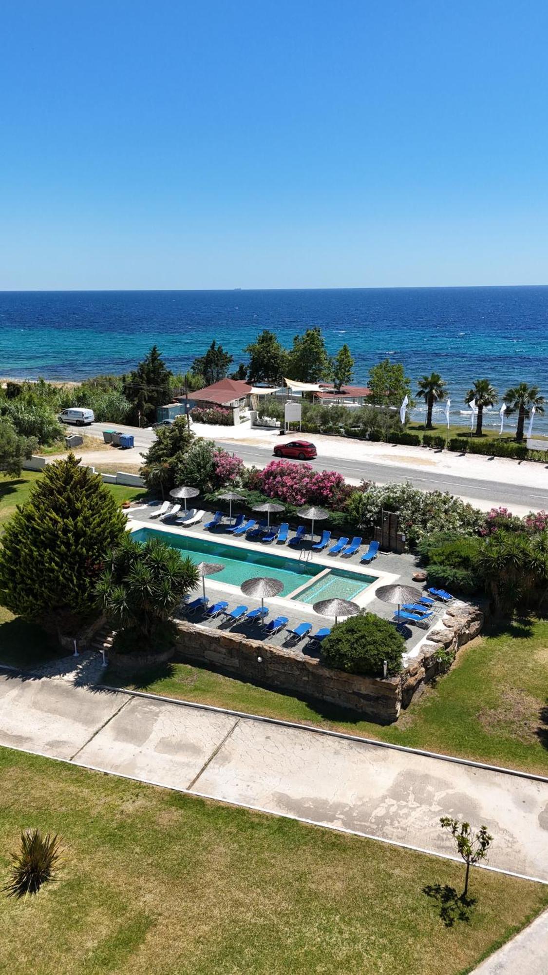 Stigmes Villas & Suites Неа Скиони Екстериор снимка